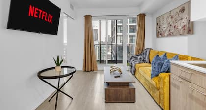 Peaceful Downtown 2BR Retreat with 2 Spacious Baths. Effortless City Access!