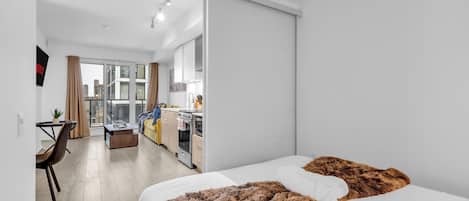 2 bedrooms, iron/ironing board, WiFi, bed sheets