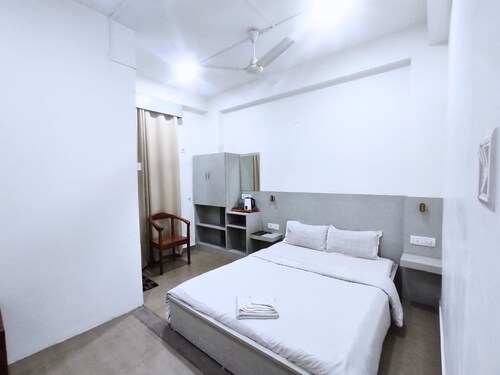 CITRINE HOTEL