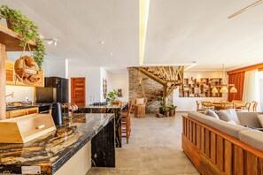 Interior - Beachfront retreat in Preá, with pool, rooftop, massage room and gym. (Caiçara)