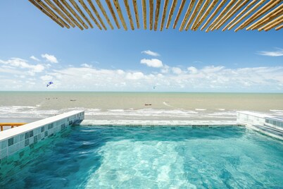 Beachfront retreat in Preá, with pool, rooftop, massage room and gym.