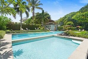 Pool - Paradizio 302 | Walkable Condo Near Beach & Town (Playas del Coco)