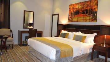 Hypo-allergenic bedding, iron/ironing board, free WiFi, bed sheets