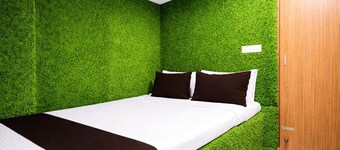 Hotel Shree Krishna Near Railway Station