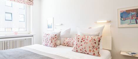 1 chambre, fer et planche Ă repasser, Wi-Fi gratuit, draps fournis