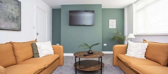 Vacant nests | The Cowpen | 3BR | Parking & Wi-Fi