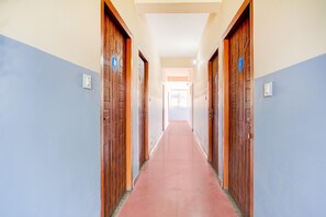 House | Interior - Deluxe Collection O Last Gate (Guwahati)
