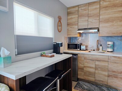 Small Cozy Private Studio Hayward Center 22417A