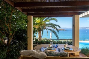 House - Crete Thea Beachfront Escape With Pool Seaviews (Apokoronas)