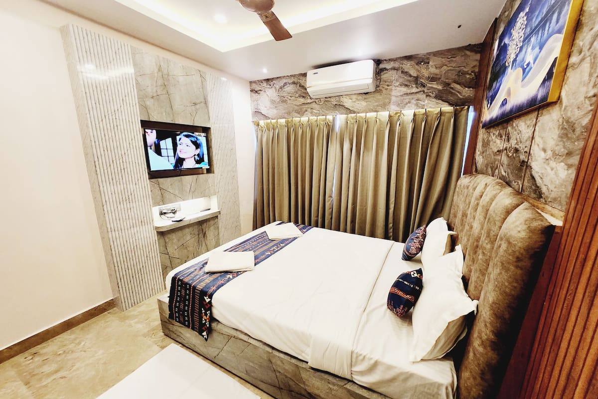 Premium Room, City View