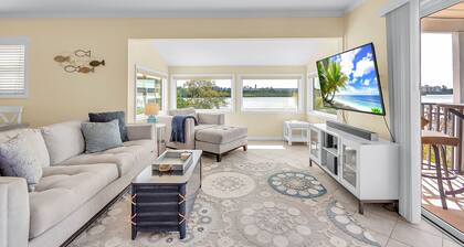 🌴Easy Walk to Beach🐬3 Story Villa🌞2 Balconies🐠Bayview Villas 101