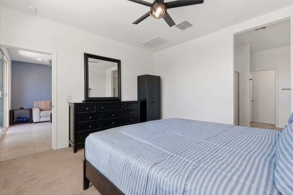 2 bedrooms, iron/ironing board, travel cot, free WiFi