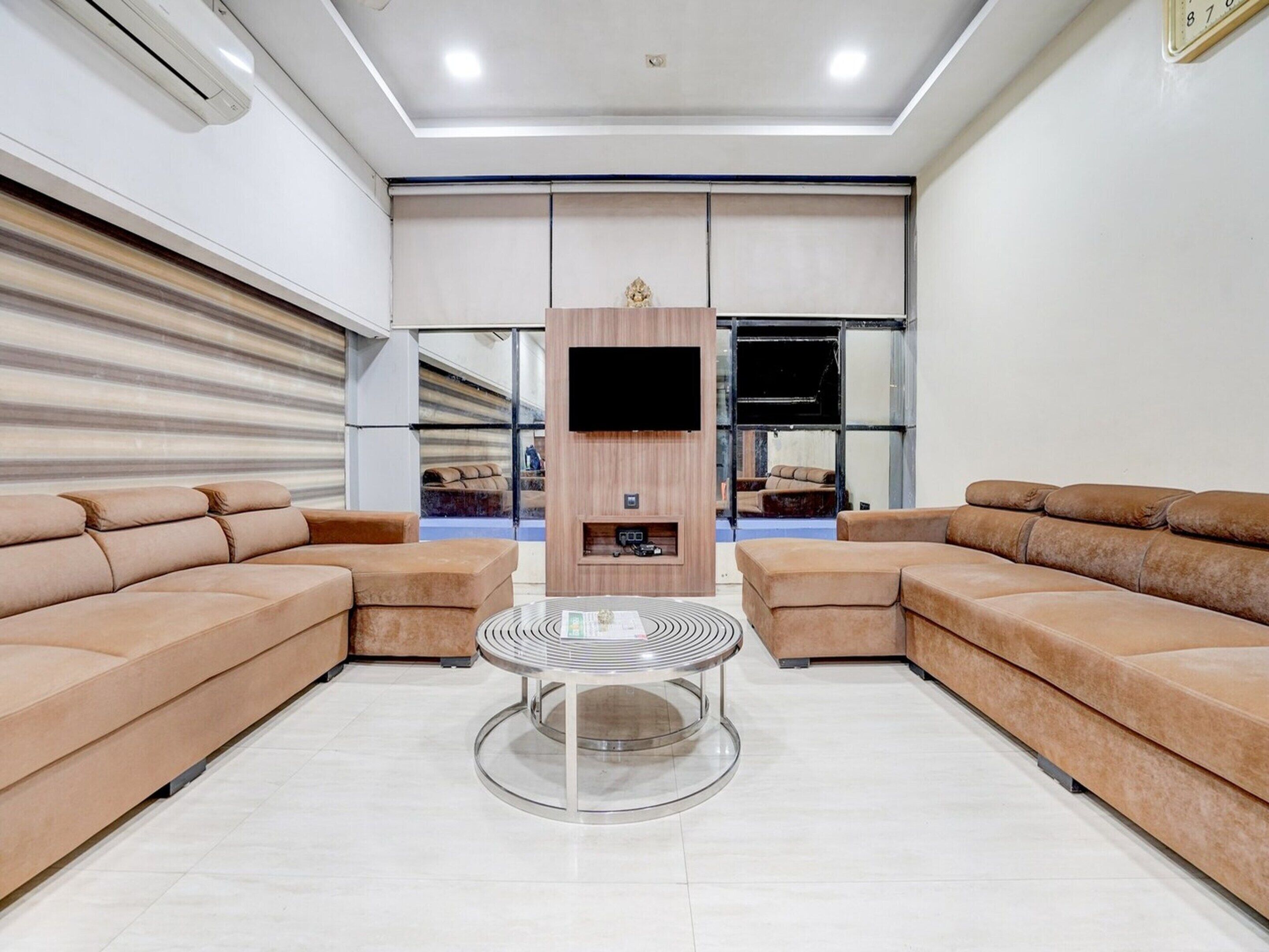 House | Reception