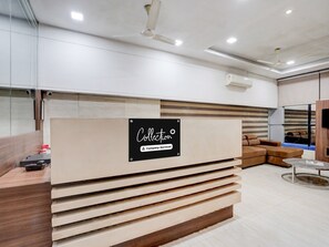 Rumah | Resepsionis