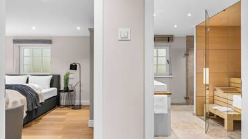3 Schlafzimmer, Bügeleisen/Bügelbrett, Reisekinderbett, kostenloses WLAN