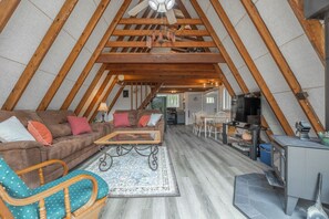 Smart TV - Woodland Retreat by Innsbrook Vacations! (Innsbrook)