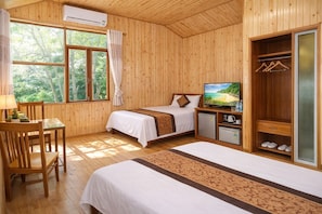 Chambre Standard Double ou avec lits jumeaux, vue ville | Wi-Fi gratuit
