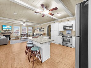 House, 2 Bedrooms | Private kitchen - Hanging Loose 2 Bedroom Home (Port Bolivar)