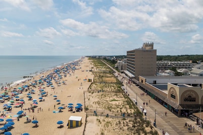 "OLD REHOBOTH CHARM" - 1ST OCEAN BLOCK! Dog Friendly! Mini-Weeks!-31 Park Ave