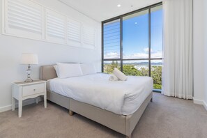 2 bedrooms, iron/ironing board, free WiFi, bed sheets - Solaris 509: 2  BR, 1  BA Apartment in Forster, Sleeps 4 (Forster)