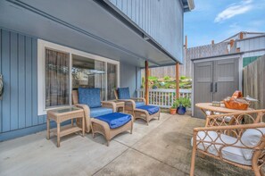 Terrace/patio - Beach Nest: Modern Coastal Getaway Near Ocean, Trails & Dining (Lincoln City)