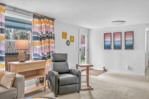 Interior - Beach Nest: Modern Coastal Getaway Near Ocean, Trails & Dining (Lincoln City)