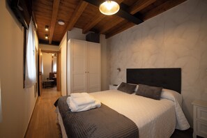 2 多间卧室、熨斗/熨衣板、旅行婴儿床、免费 WiFi