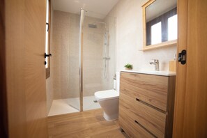 Bathroom - Vrbo Property (Onis)