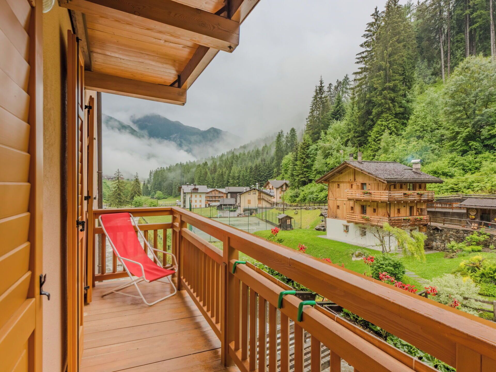 Wood Stain, Hardwood, Eco Hotel, Larch, Varnish, Wood Flooring, Balcony, Log Cabin, Lumber