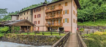 Beautiful apartment for 4 guests with WIFI and TV