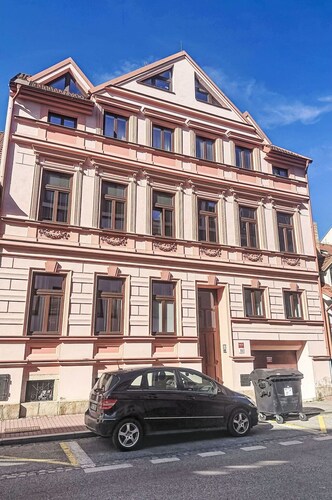 Beautiful apartment for 2 guests with WIFI, TV and pets allowed