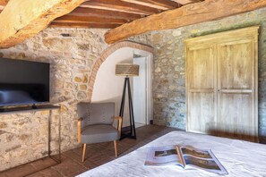 2 camere, culla da viaggio, Wi-Fi gratuito