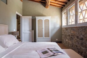 2 camere, culla da viaggio, Wi-Fi gratuito