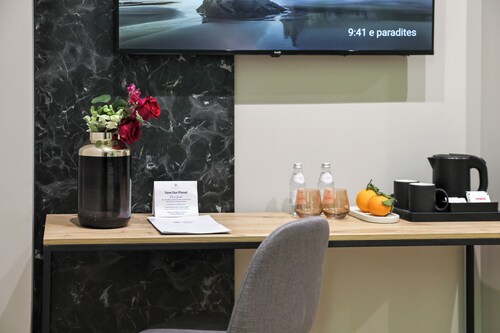 Best Western Plus The Met Tirana Hotel