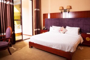 Room - Ra Heritage Village Hotel (Kitende)