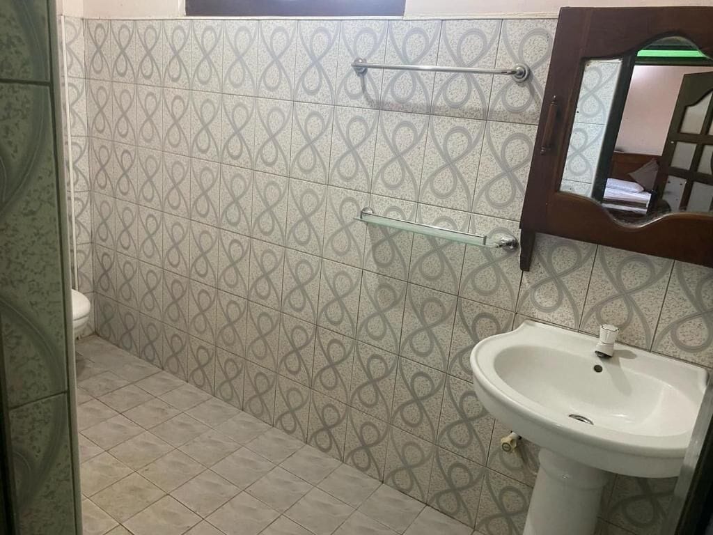 Habitación Deluxe doble, vistas al jardín | Baño