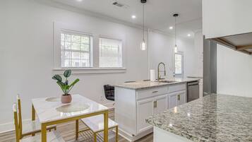 Rumah (4 Bedrooms) | Interior