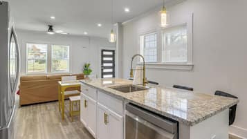 Rumah (4 Bedrooms) | Interior