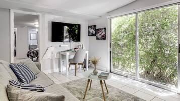 Casa (2 Bedrooms) | Interior