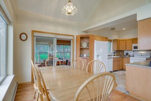 Interior - Walk to Trails! Pagosa Home w/ Patio + Views (Pagosa Springs)