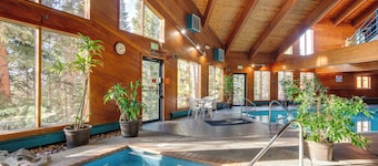 All-season Base w/ Epic Views in Silverthorne!