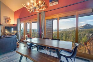 Apartment (3 Bedrooms) | Front of property - All-season Base w/ Epic Views in Silverthorne! (Silverthorne)