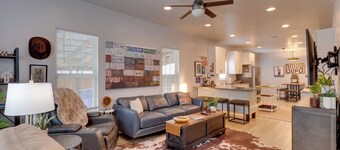 Walk to Norman Hot Spots: Family-friendly Home!