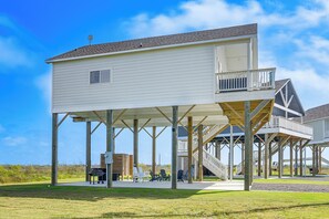 Interior - Sleek Home w/ Community Perks on Bolivar Peninsula (Port Bolivar)