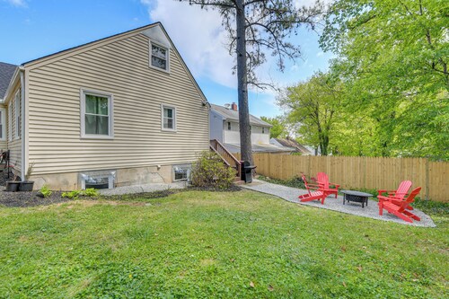 'the Red Door' Stylish Family Home in Falls Church