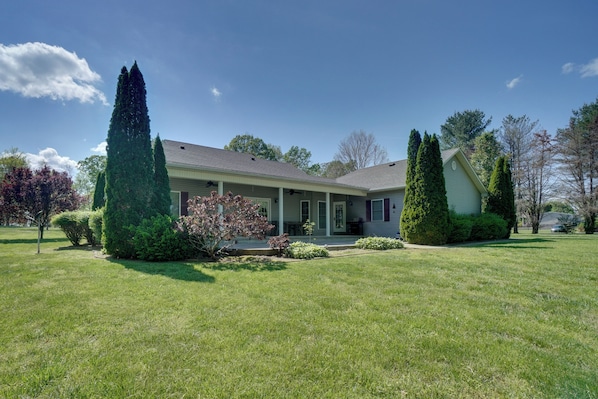 Front of property - 4 Mi to Dale Hollow Lake! Countryside Retreat (Byrdstown)