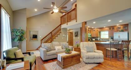 Hot Tub, Grills & Deck! Home Near Dale Hollow Lake