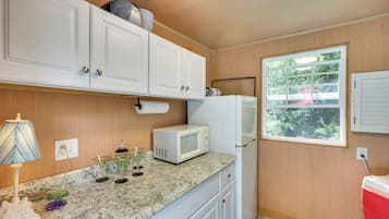 Apartment (0 Bedroom) | Interior