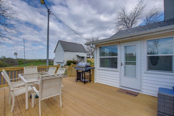 Fire Pit & Amazing Views! 15-acre Colfax Farmhouse - Iowa