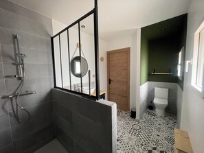 Shower, hair dryer, toilet paper - L'ancien Atelier - On the towpath -5 km from Chambord (Muides-sur-Loire)